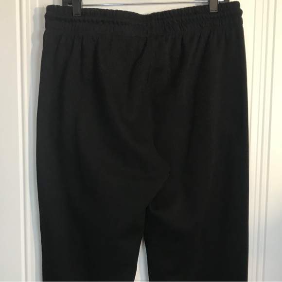 New H&M Black Minimalist Regular Fit Drawstring Joggers with pockets size L NWT - Picture 10 of 14